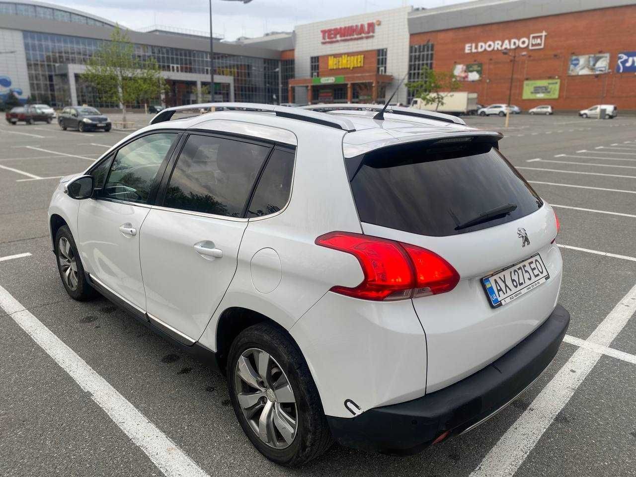 Peugeot 2008  максимальна комплектація