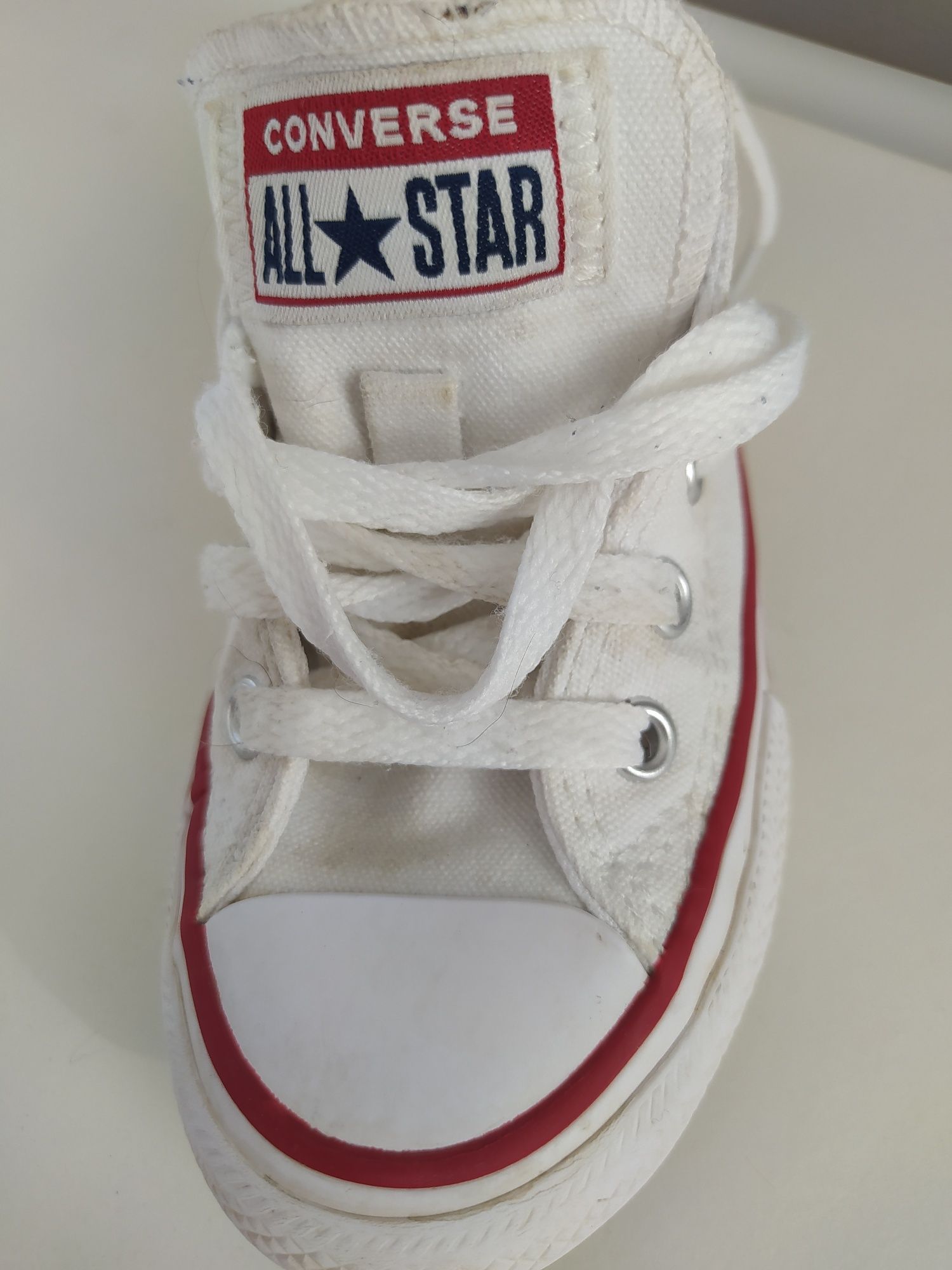 Vendo Tênis Allstar Brancos