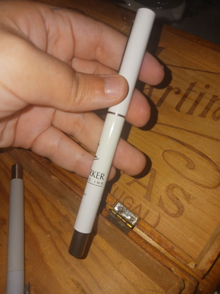 Caneta parker ruby sem tinta
