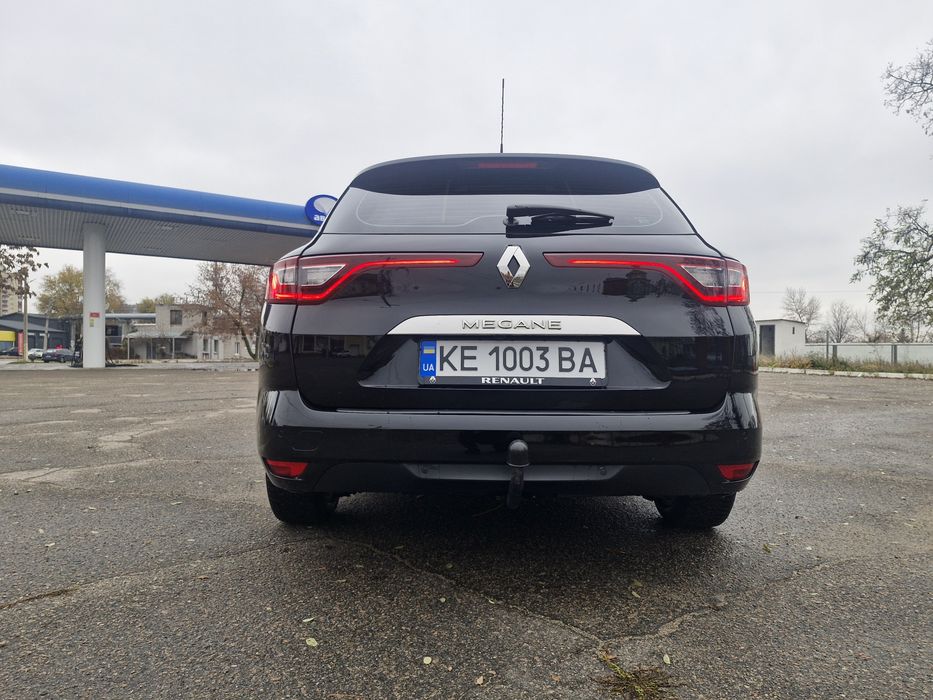 Renault Megane 4  2018 дизель 1.5 в шикарном состоянии !