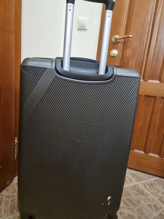 Дорожня пластикова вазіза.