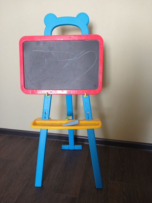 Продам магнітну дошку двохсторонню