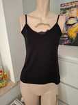36 Cropp czarna bluzka na ramiączkach basic top dekolt v w serek boho