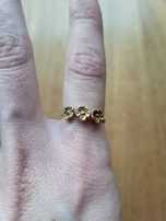 Anel Flores Dourado - MESH