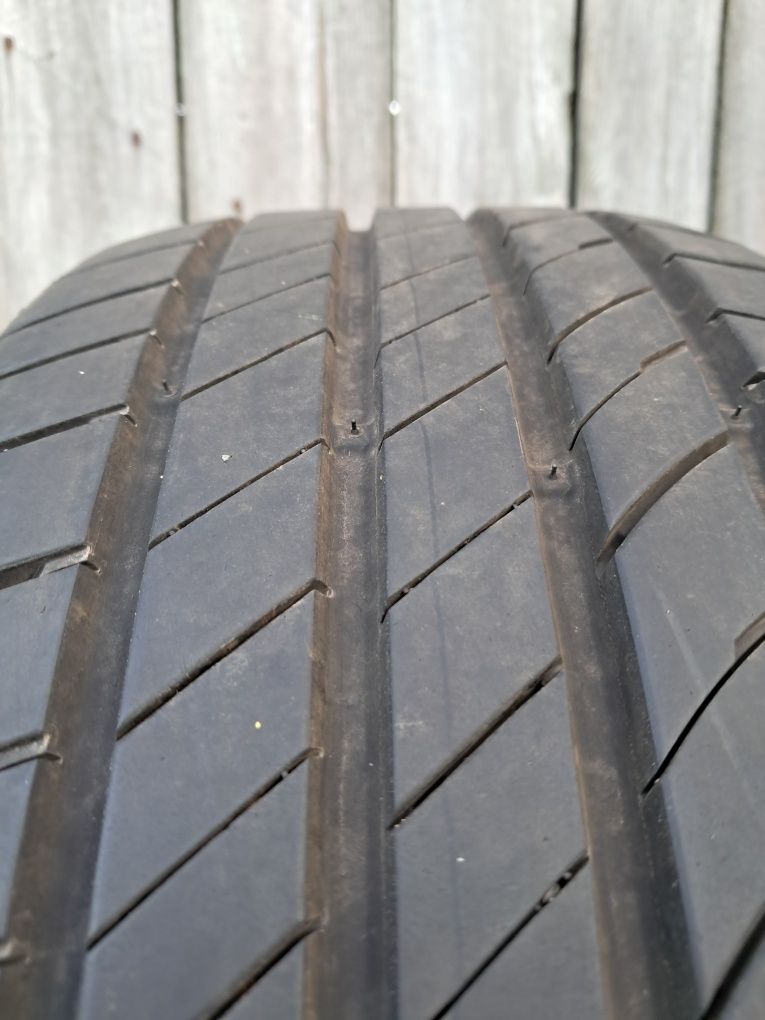 Opony letnie Kumho Ecsta PS71 225/45r17 91W  2023r