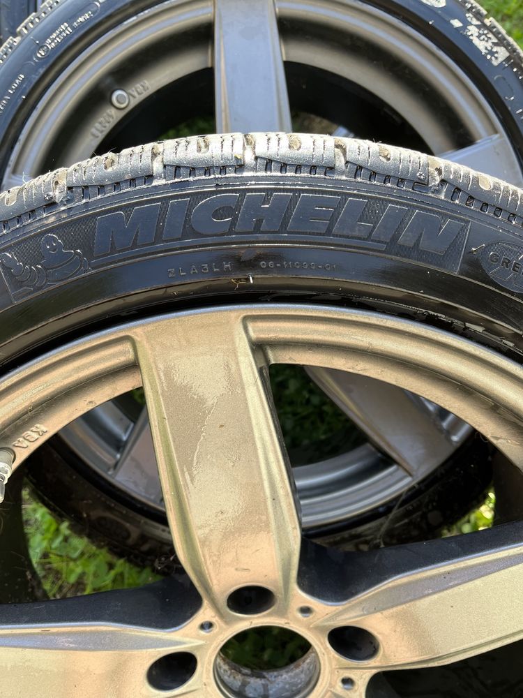 Opony zimowe Michelin z felgami