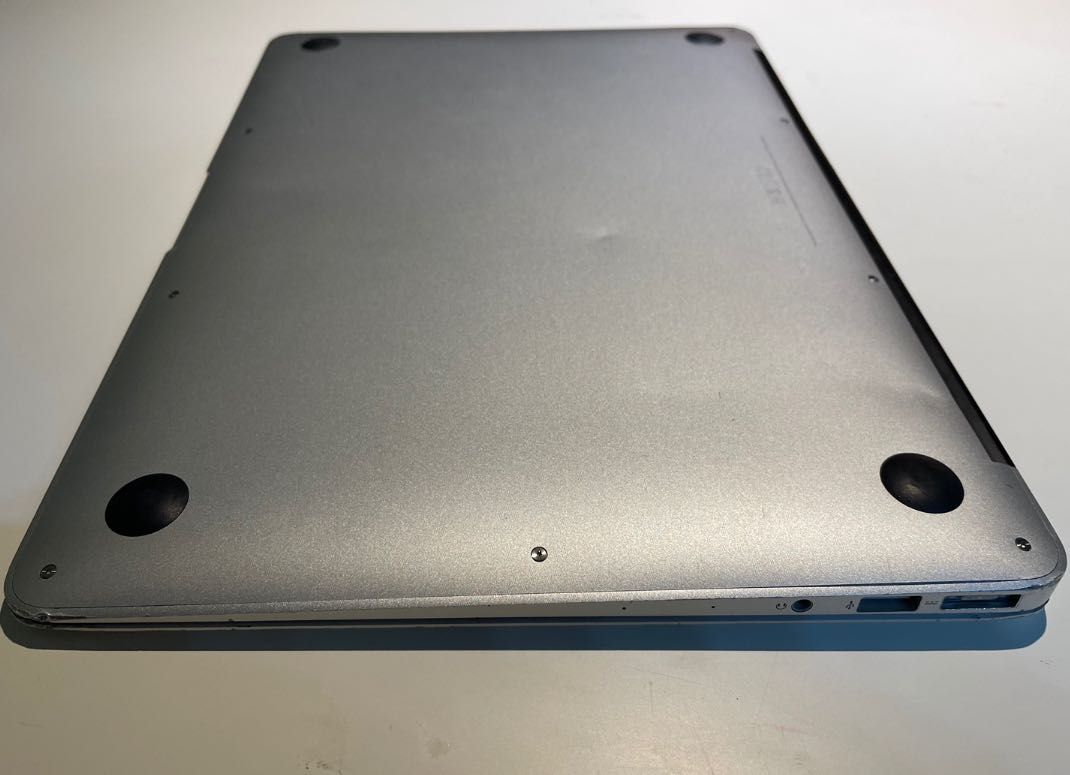 MacBook Air 13” cinzento