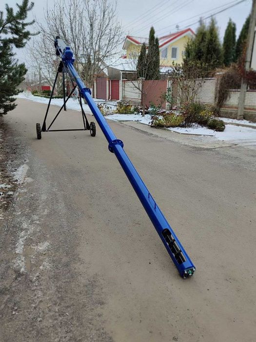 Шнековый погрузчик, винтовой конвейер для зерна, бензиновий двигун.