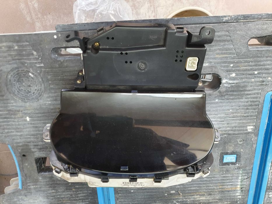 Quadrante Toyota YARIS (_P1_) 1.4 D-4D (NLP10_)