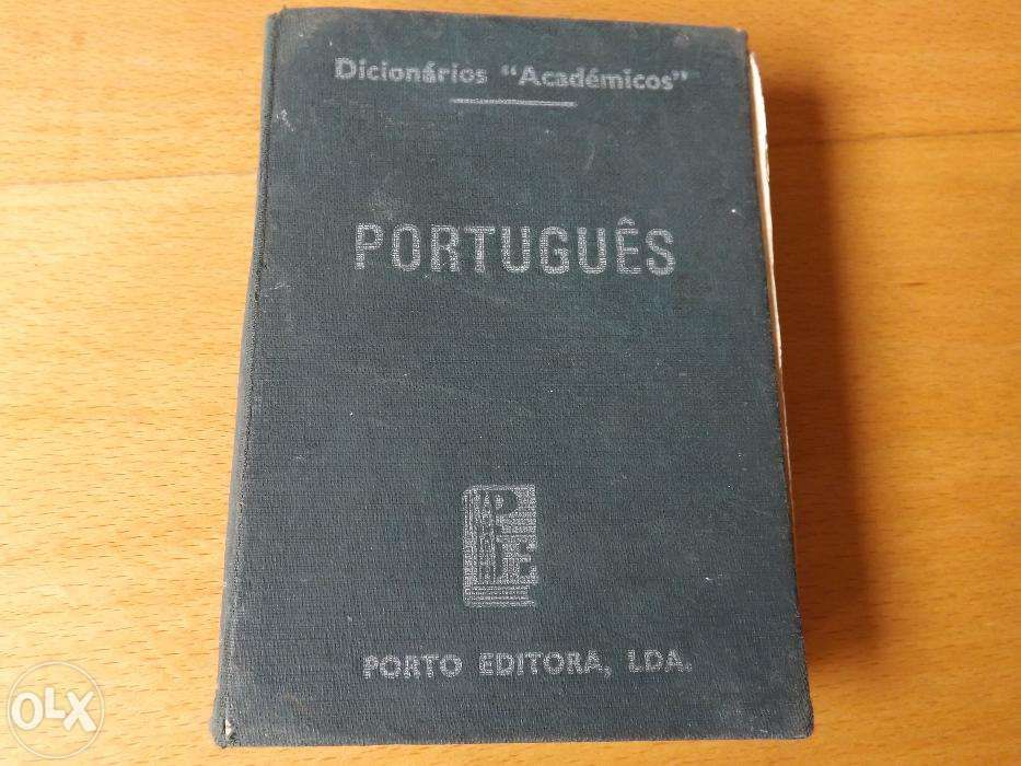 quatro dicionários