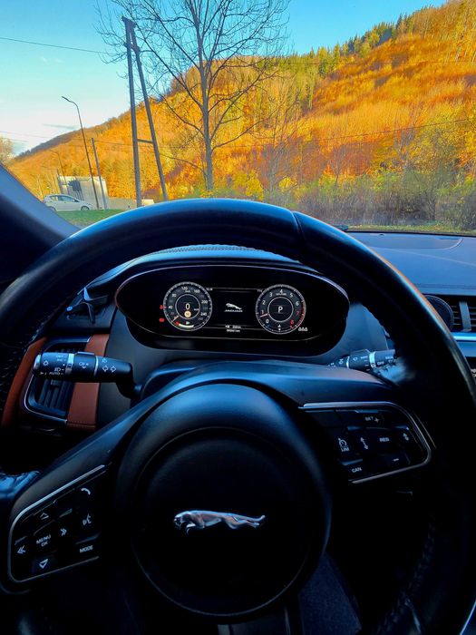 Jaguar E-Pace  2.0 i4P AWD HSE