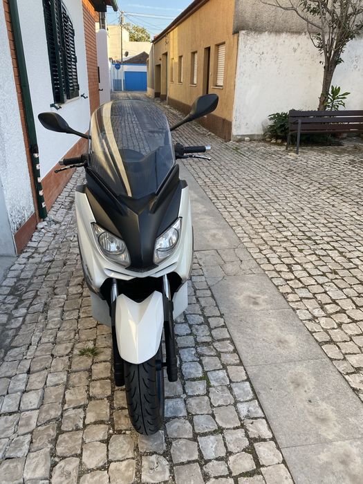Yamaha Xmax 125