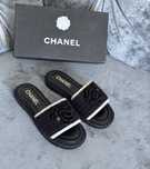 Chanel Черные шлепанцы шлепки вязаные декорированые цветком