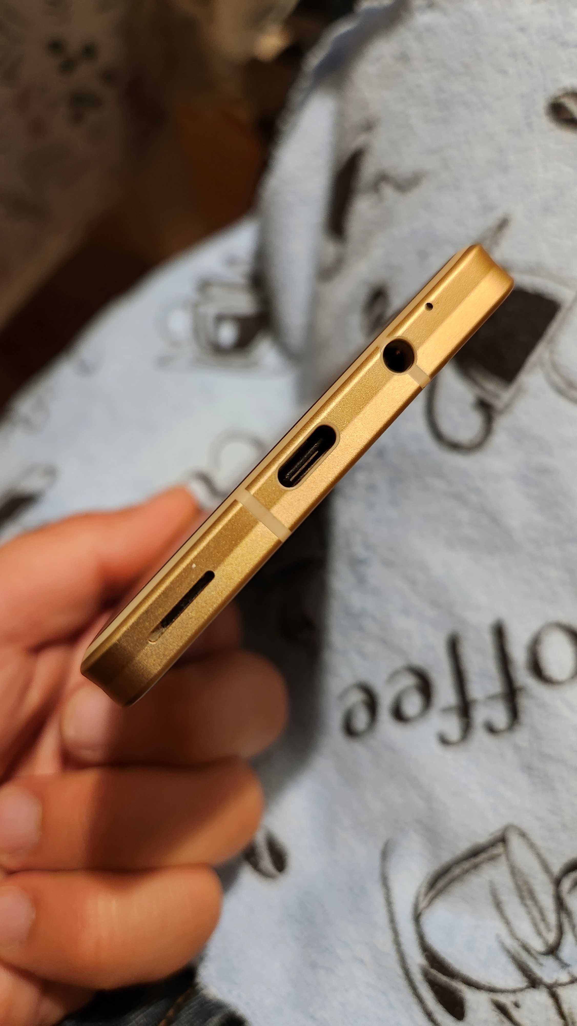 Sharp Aquos Sense 6 bronze gold японець 64 Гб