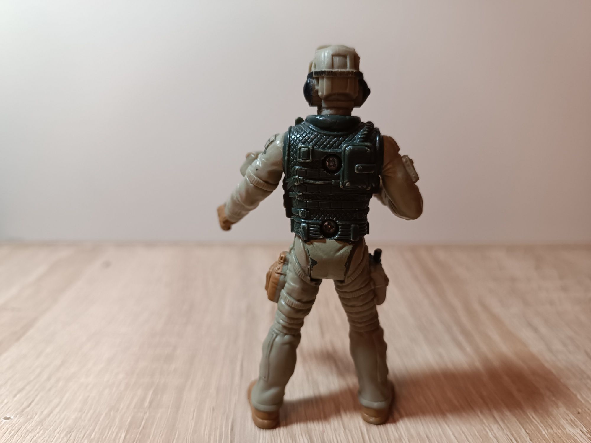 Figurka pilota wojskowego czap mei