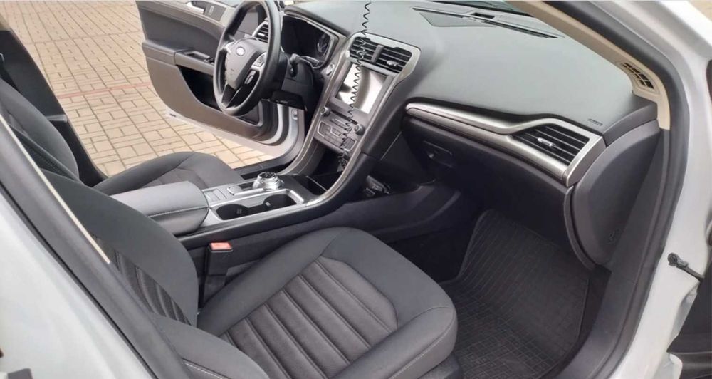 Ford fusion 2018 HEV SE