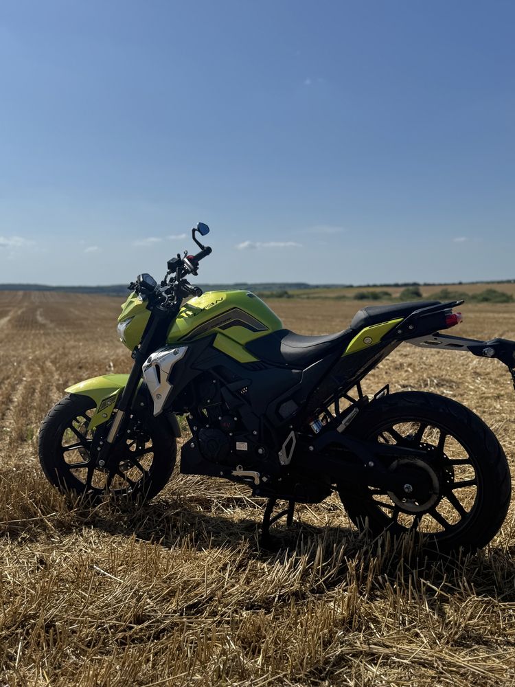 Lifan sr220.