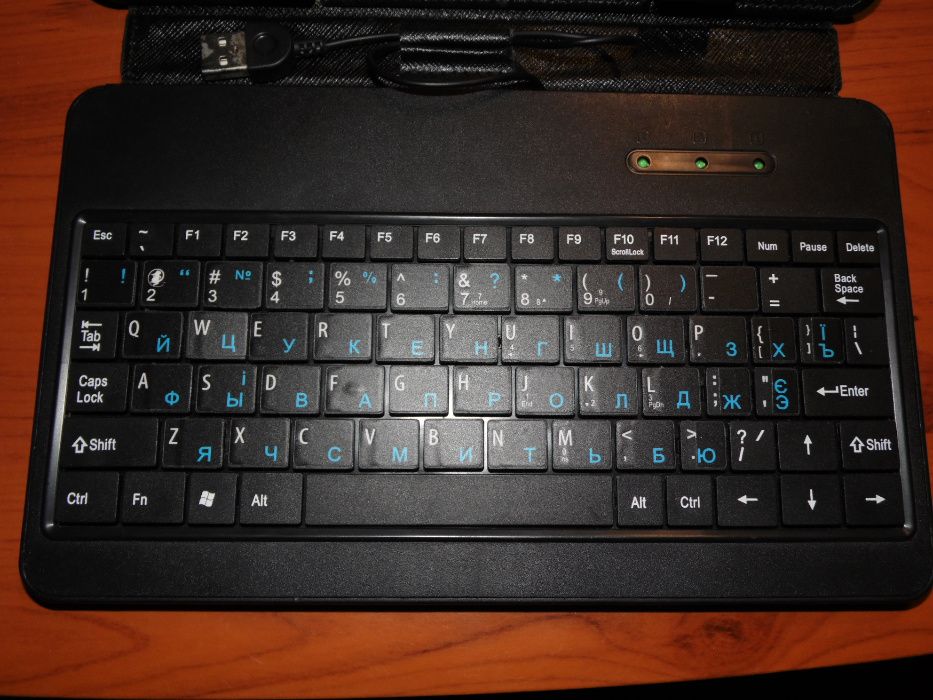 Клавиатура (чехол) для планшета