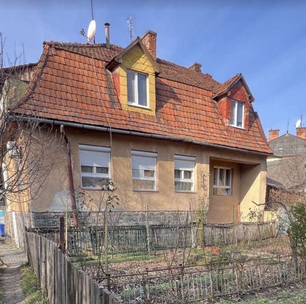 Продаж вбудованого приміщення Центр