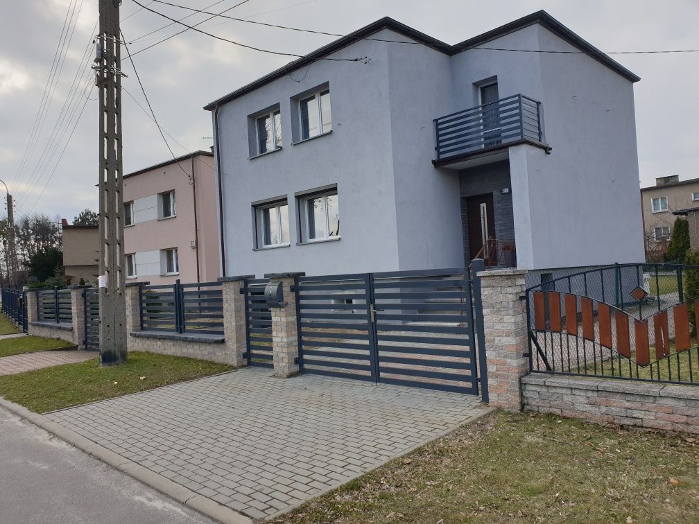 Nowoczesne ogrodzenie żaluzjowe,  palisadowe, brama, furtka