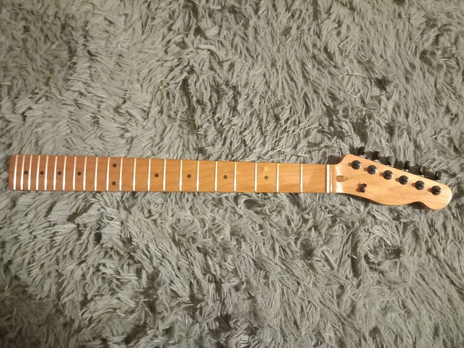 Gitara elektryczna gryf klonowy stalowe progi siodełko graph tech