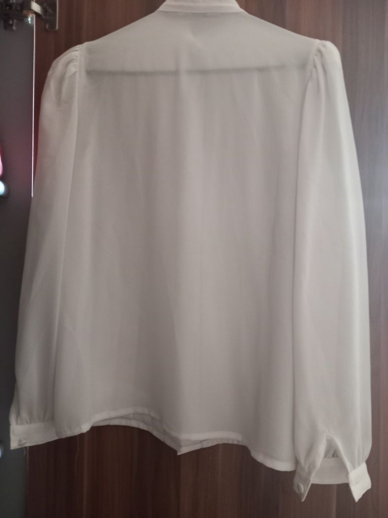 Elegancka koszula r. L