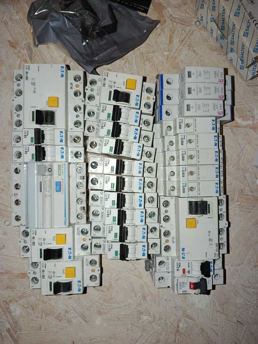 Włączniki róznicowo-prądowe i inne