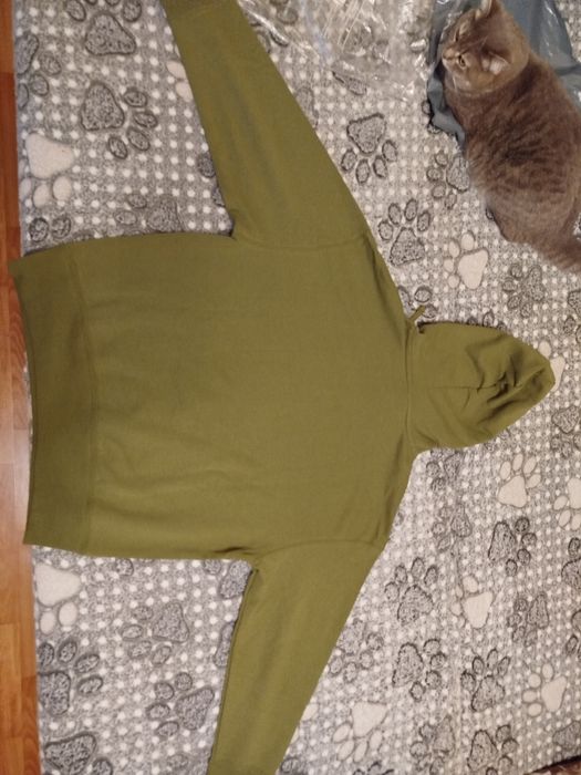 Puma. Худі жіноча,нова . р-S