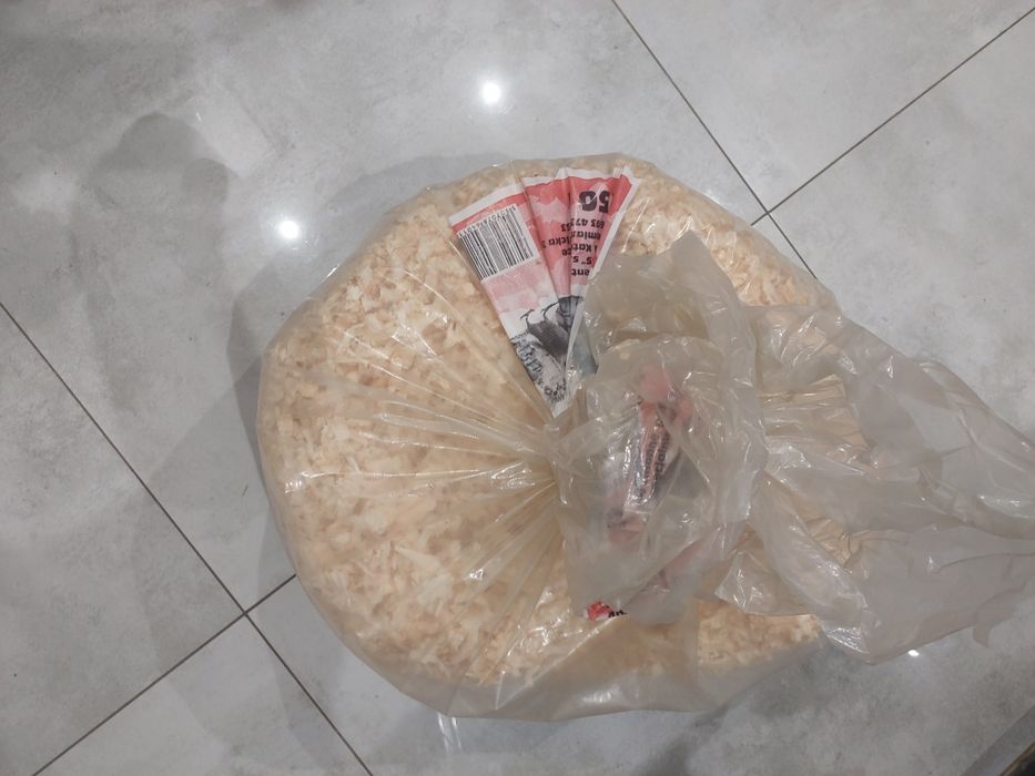 Trociny I karma dla chomika