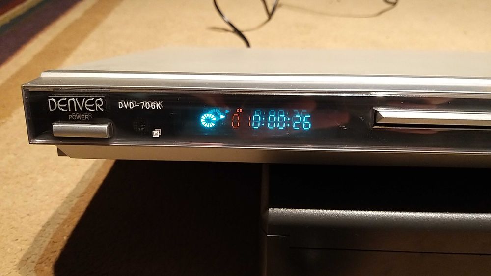 Leitor denver DVD - 706 K