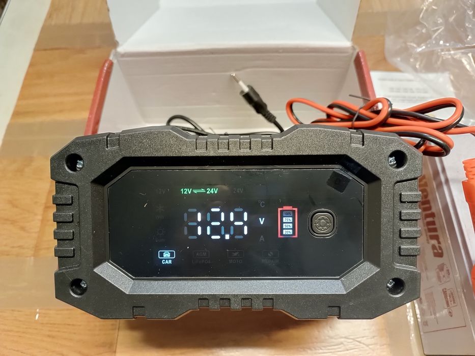 Автоматическое зарядное устройство 12/24В 10/20А