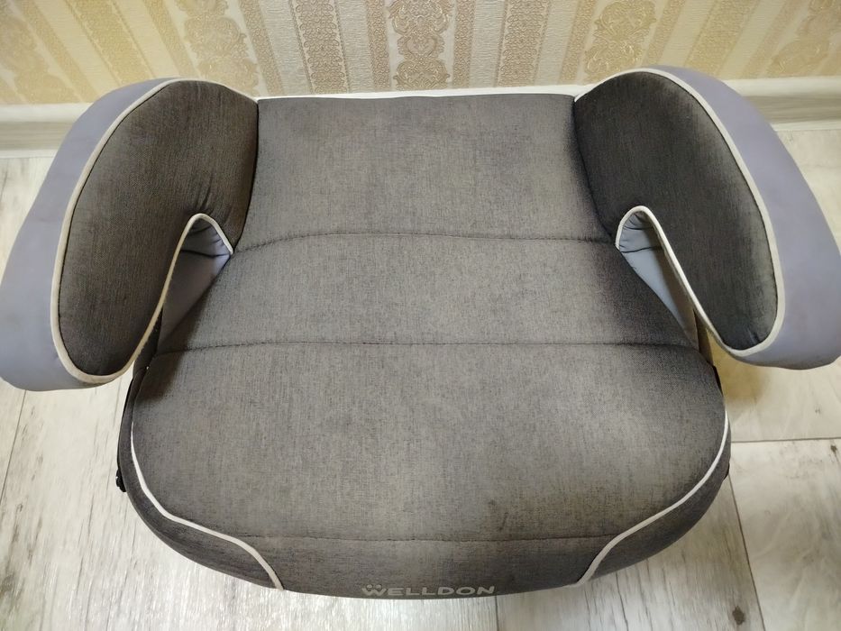Автокрісло-Бустер Welldon від 6 до 10 років