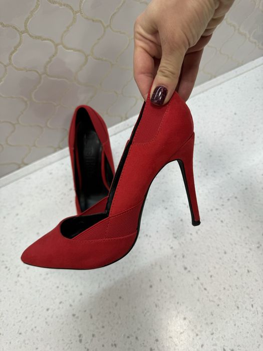 Туфли Bershka замш