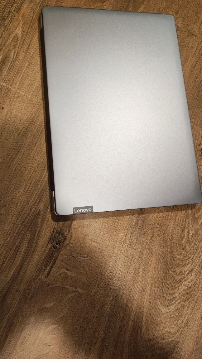 #1036 Lenovo Ideapad 530s-14IKB i5-8265U 16GB 256SSD MX150 Zadbany