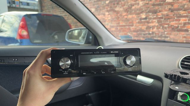 Radio samochodowe