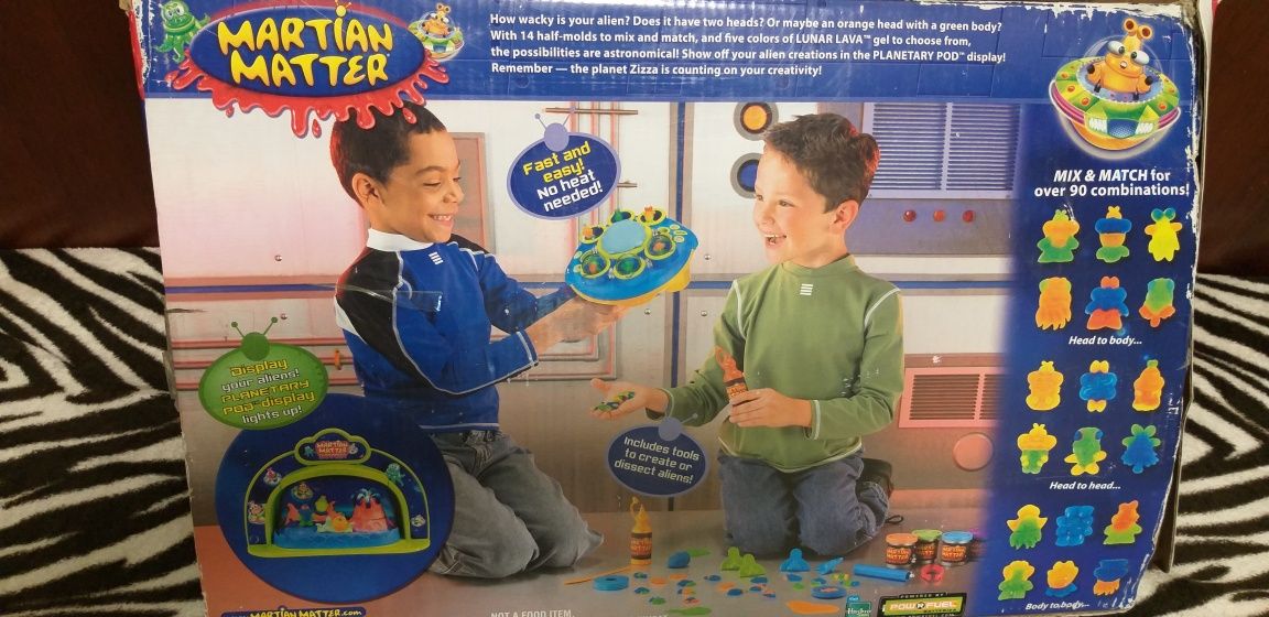 Набор для лепки Hasbro с подстветкой Martian Matter Alien