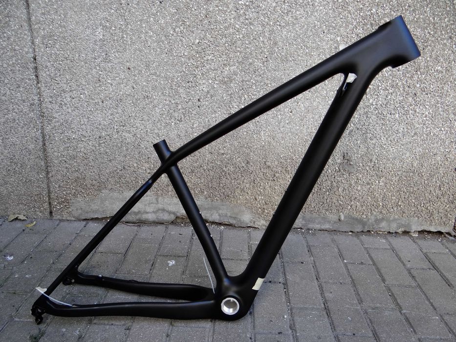 Rama BXT MTB karbonowa 29" M carbon qr sztywna oś taper 175-185cm