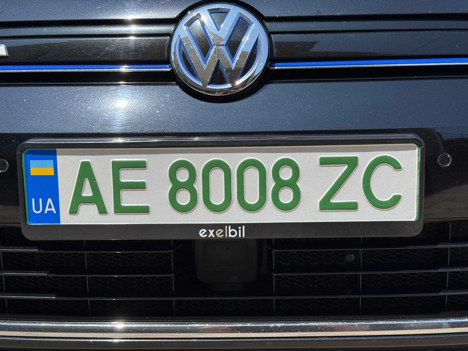 Продам VOLKSWAGEN e-Golf 24кв Електро