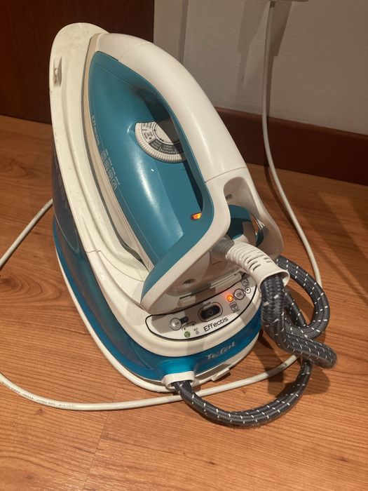 Ferro de caldeira marca Tefal Effectis