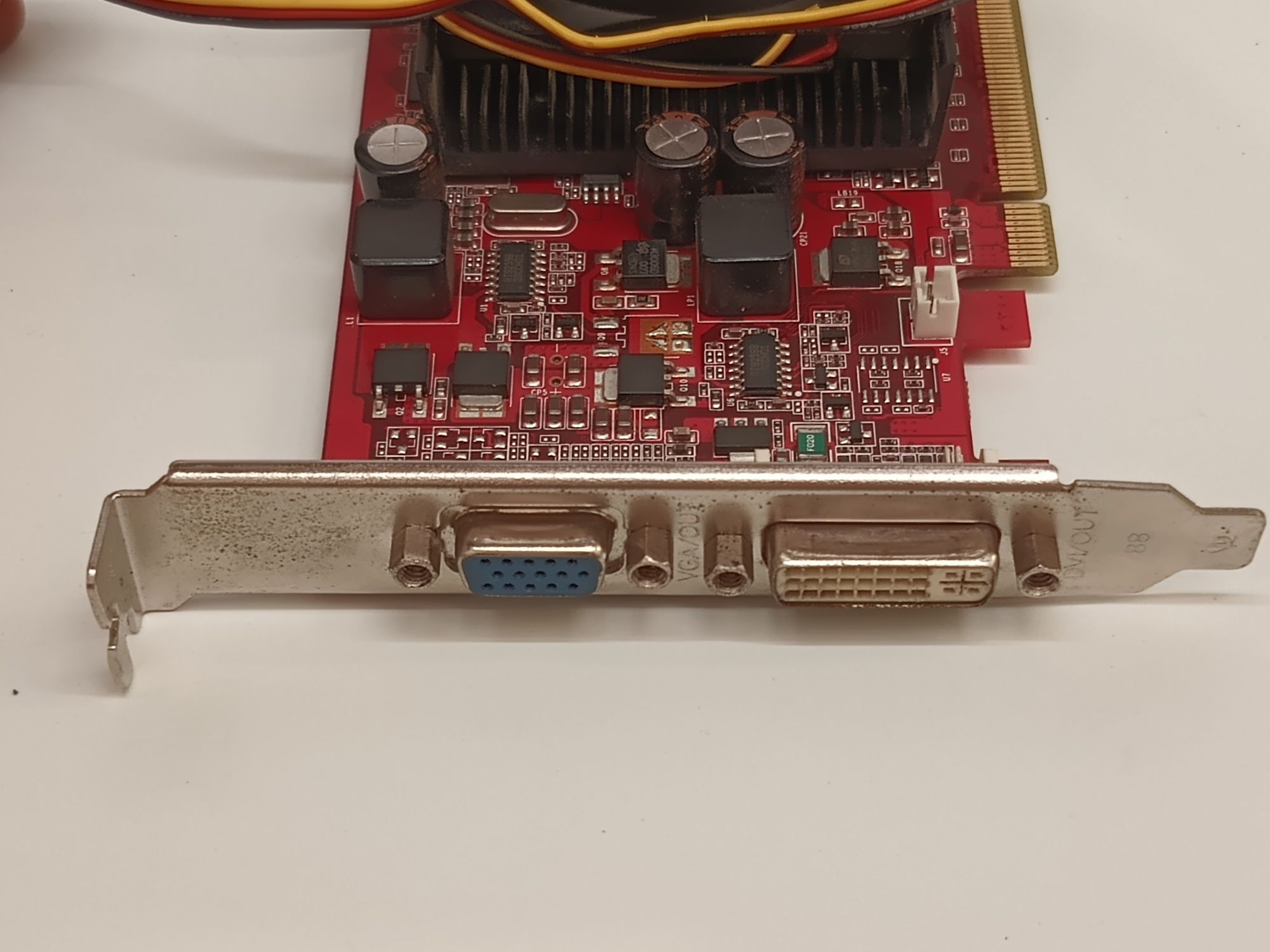 Karta NVIDIA GeForce GT220 \ 512 MB \ PCI-Express