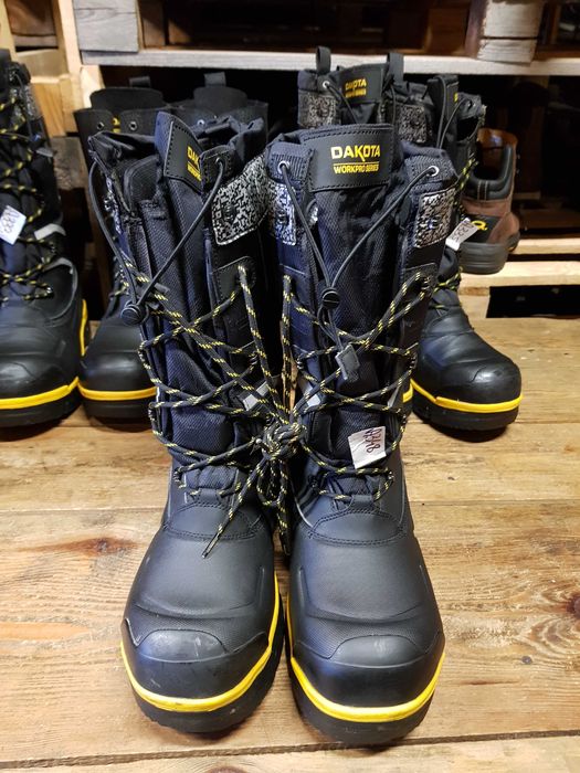 Buty robocze DAKOTA rozm 42 wkł 27 cm S3