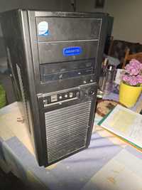 iigabyte 990FXA-UD5, amd fx-8320, ram 2x8gb ted38g1600c11bk