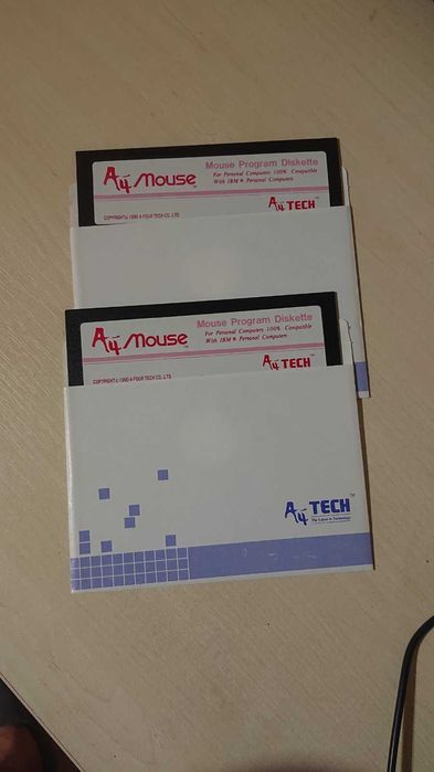 Дискеты 5,25 с драйверами для мыши.