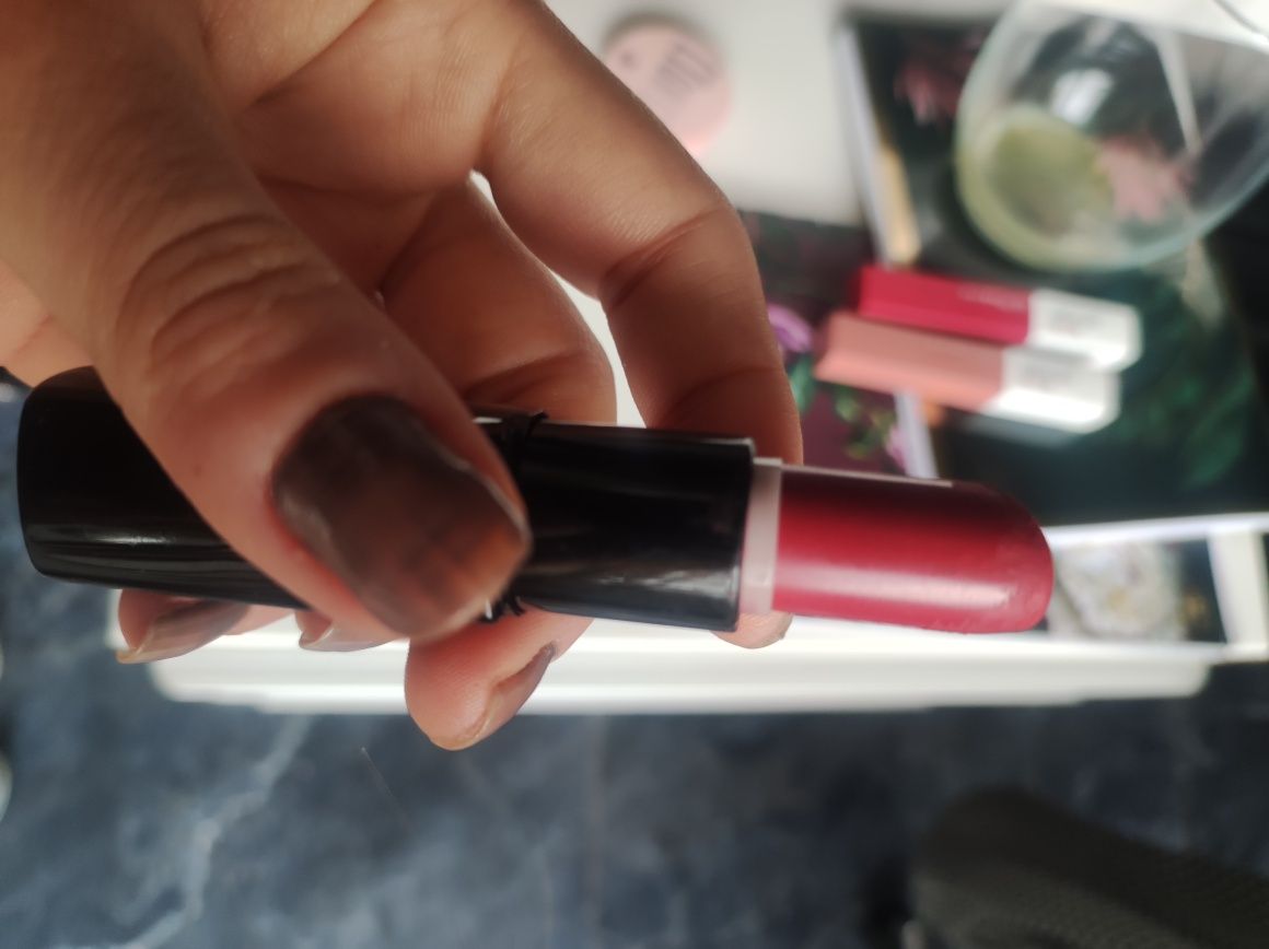 Inglot pomadka do ust matowa czerwień MATTE 409