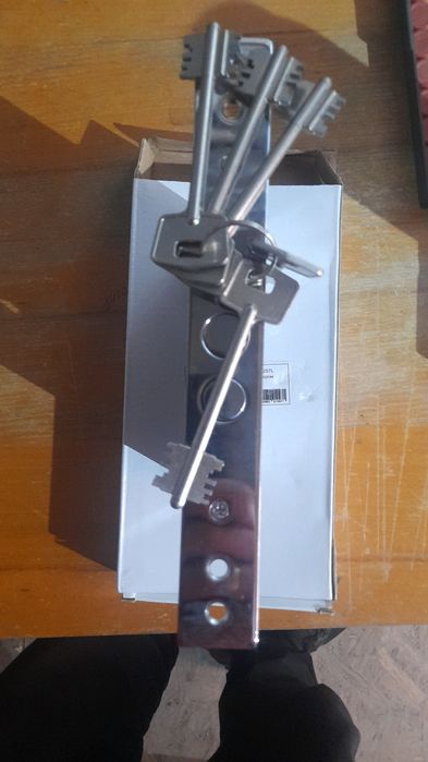 Врізні замки  нові