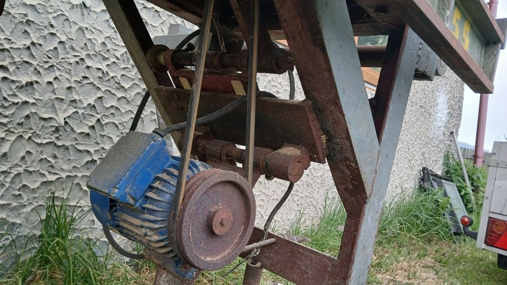 Piła/ krajzega/cylkularka  z podcinakiem stół rama formatówka silniki