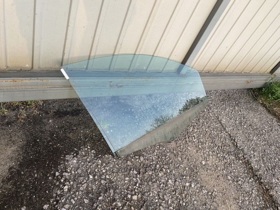 Fiat Panda 2 szyba z drzwi prawa prawy przod