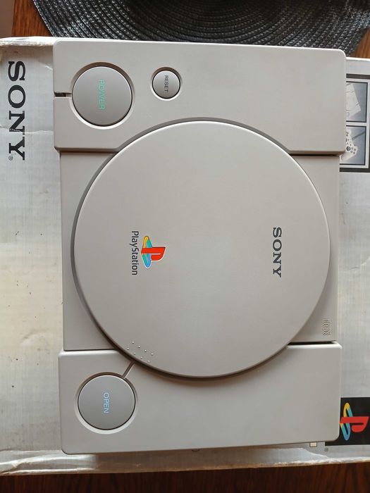 konsola z kolekcji sony playstation