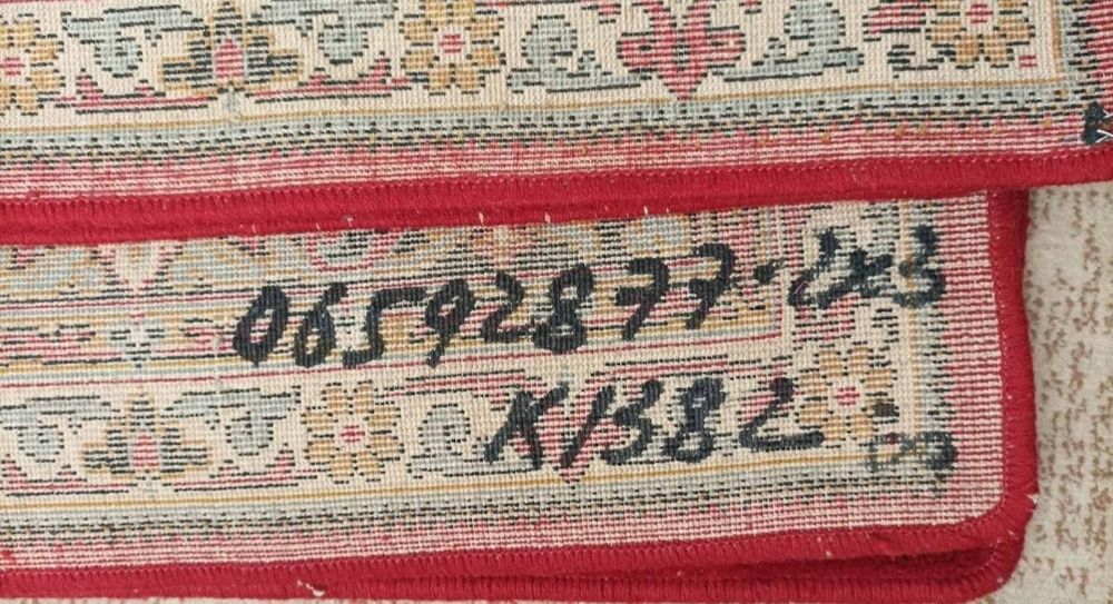 Продам килим шерстяний 2×3