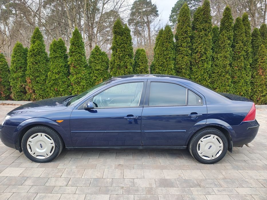 Ford Mondeo mk3 1.8 16V LPG GHIA